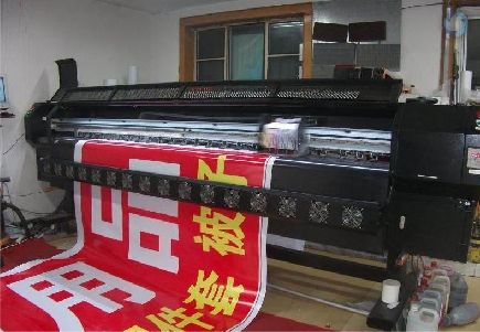 西畴喷绘广告分辨率是多少？